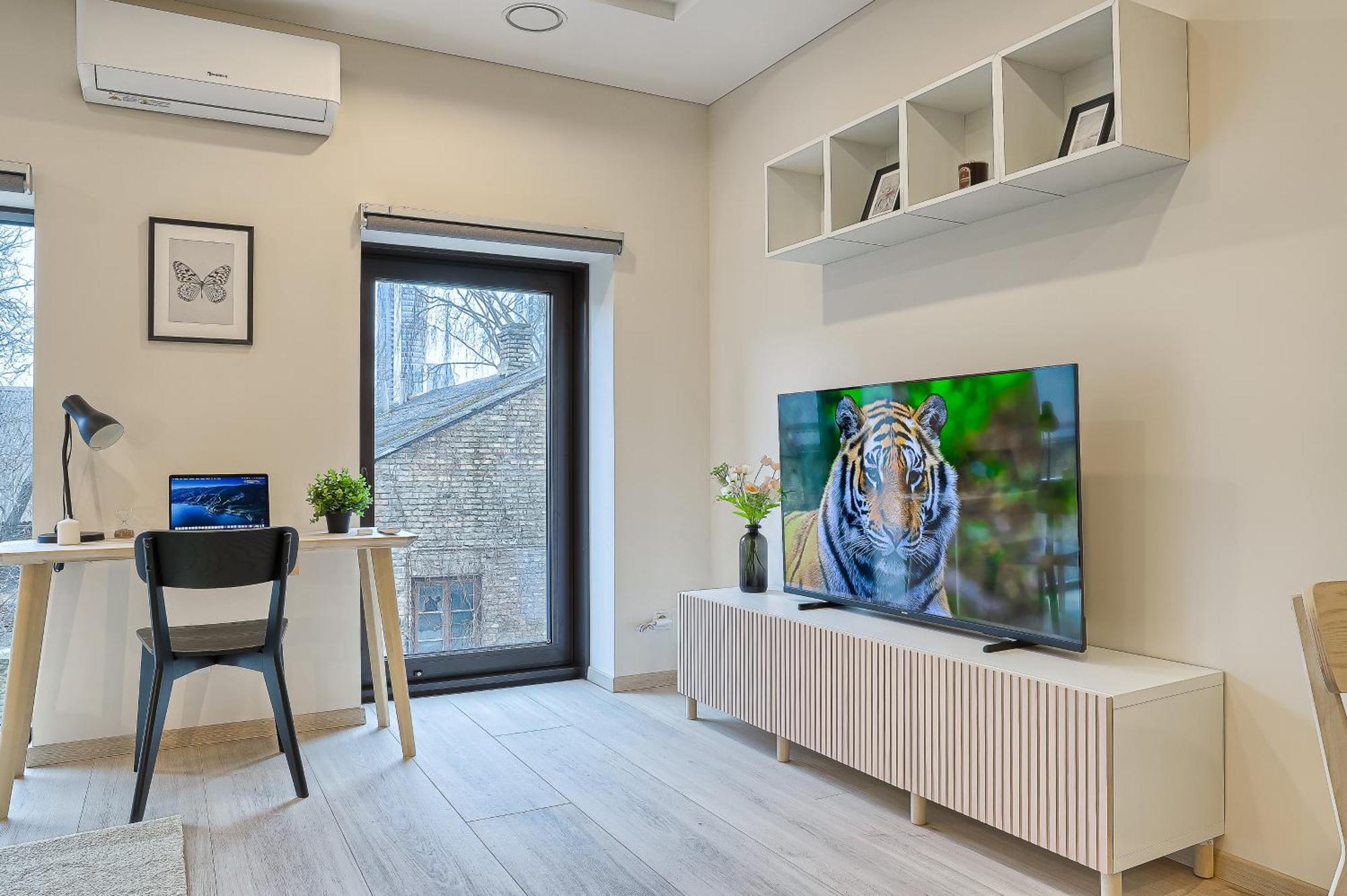Business-Class Apartments 2 X Free Parking X Self Check In 24X7 VNO Esterno foto