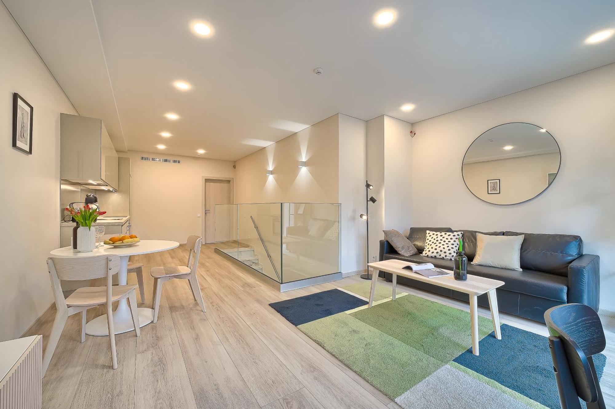 Business-Class Apartments 2 X Free Parking X Self Check In 24X7 VNO Esterno foto