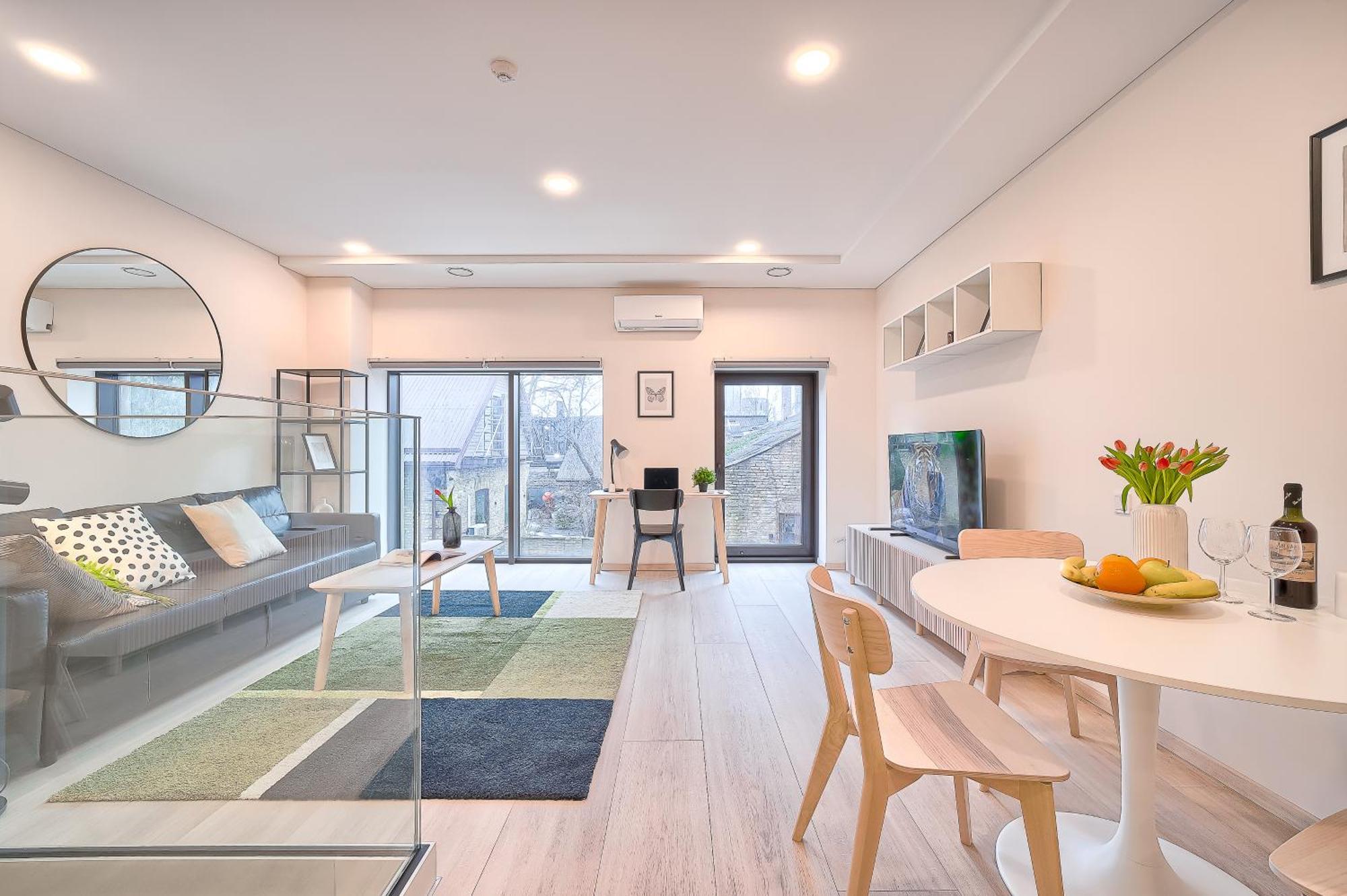 Business-Class Apartments 2 X Free Parking X Self Check In 24X7 VNO Esterno foto